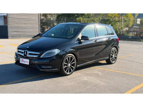 MERCEDES-BENZ B 200 1.6 SPORT TURBO GASOLINA 4P AUTOMÁTICO MERCEDES-BENZ B 200 1.6 SPORT TURBO GASOLINA 4P AUTOMÁTICO